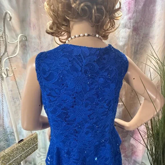 📌Ronni Nicole Lace Unique Layered Evening Dress Perfect For Any Formal Occasion - Picture 9 of 16